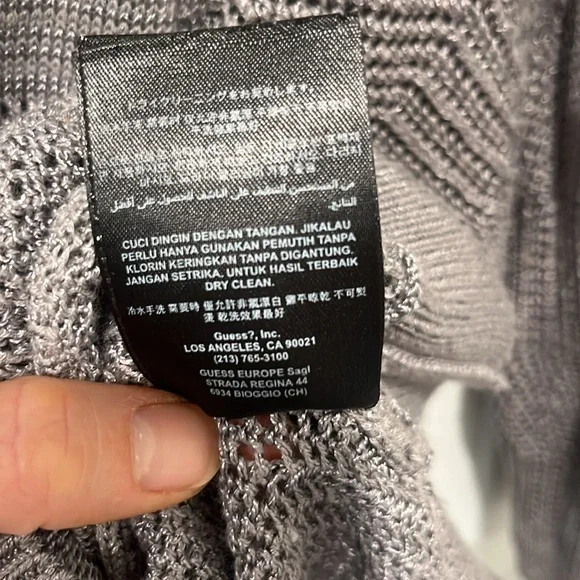 Guess Grey/silver knit v neck sweater size XS - Picture 6 of 6